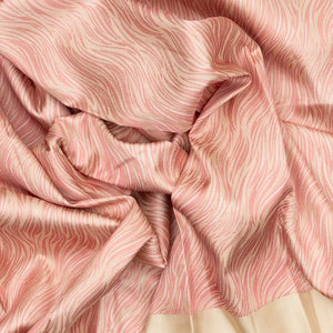 Cream Handloom Kanchipuram Silk Saree With Serpentine Motifs