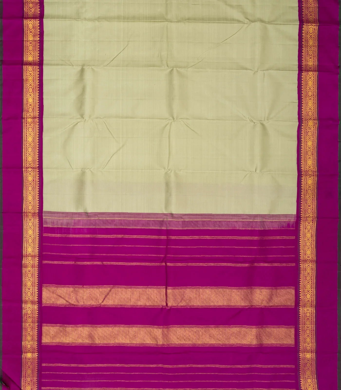 Cardamom Green Handloom Kanchipuram Korvai Silk Saree With Violet Border
