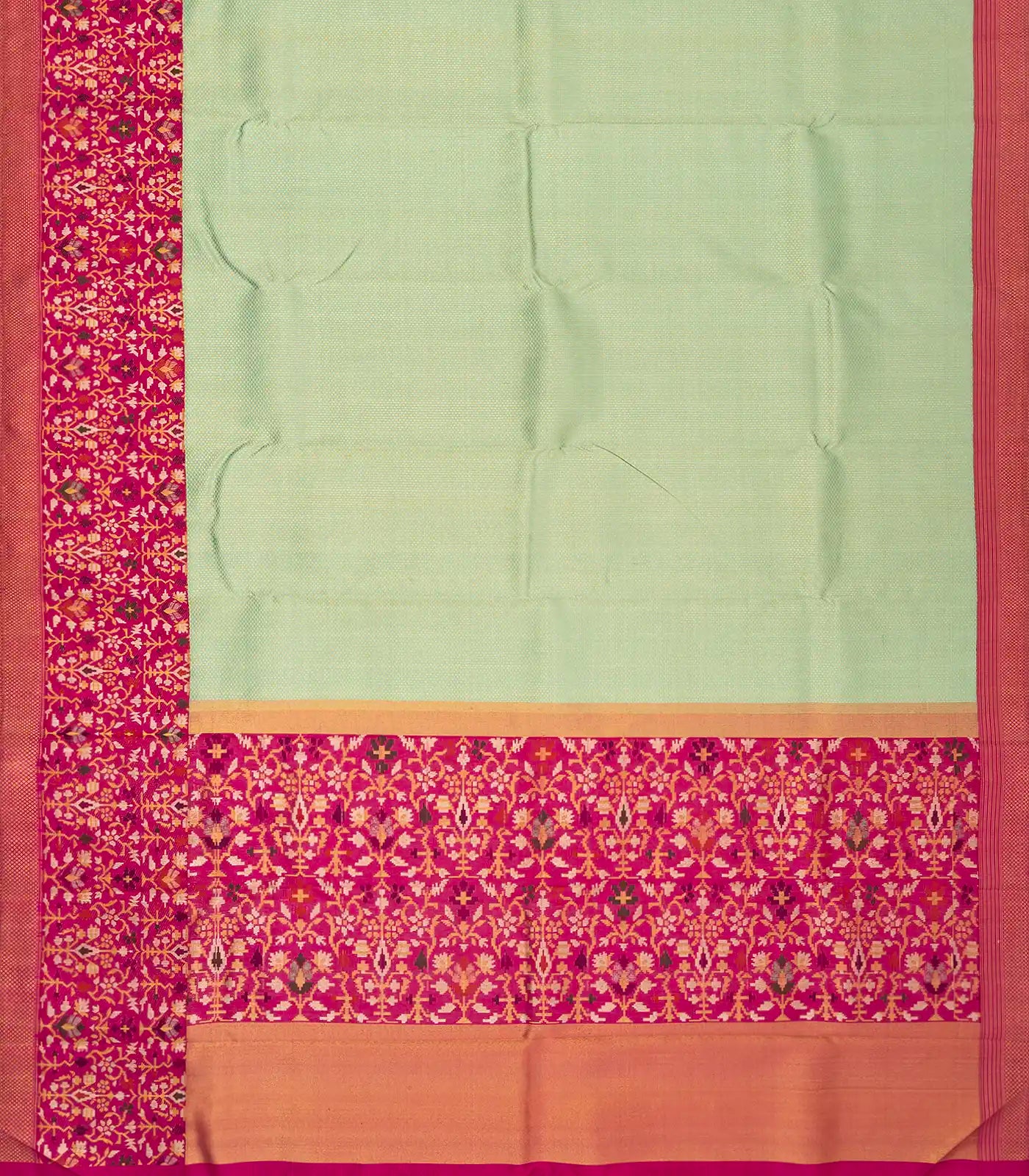 Cardamom Green Handloom Kanchipuram Korvai Silk Saree With Meena Border