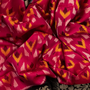 Pink Handloom Soft Silk Saree With Tie & Dye Motifs