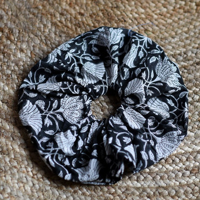 Dark Desires (Scrunchies)