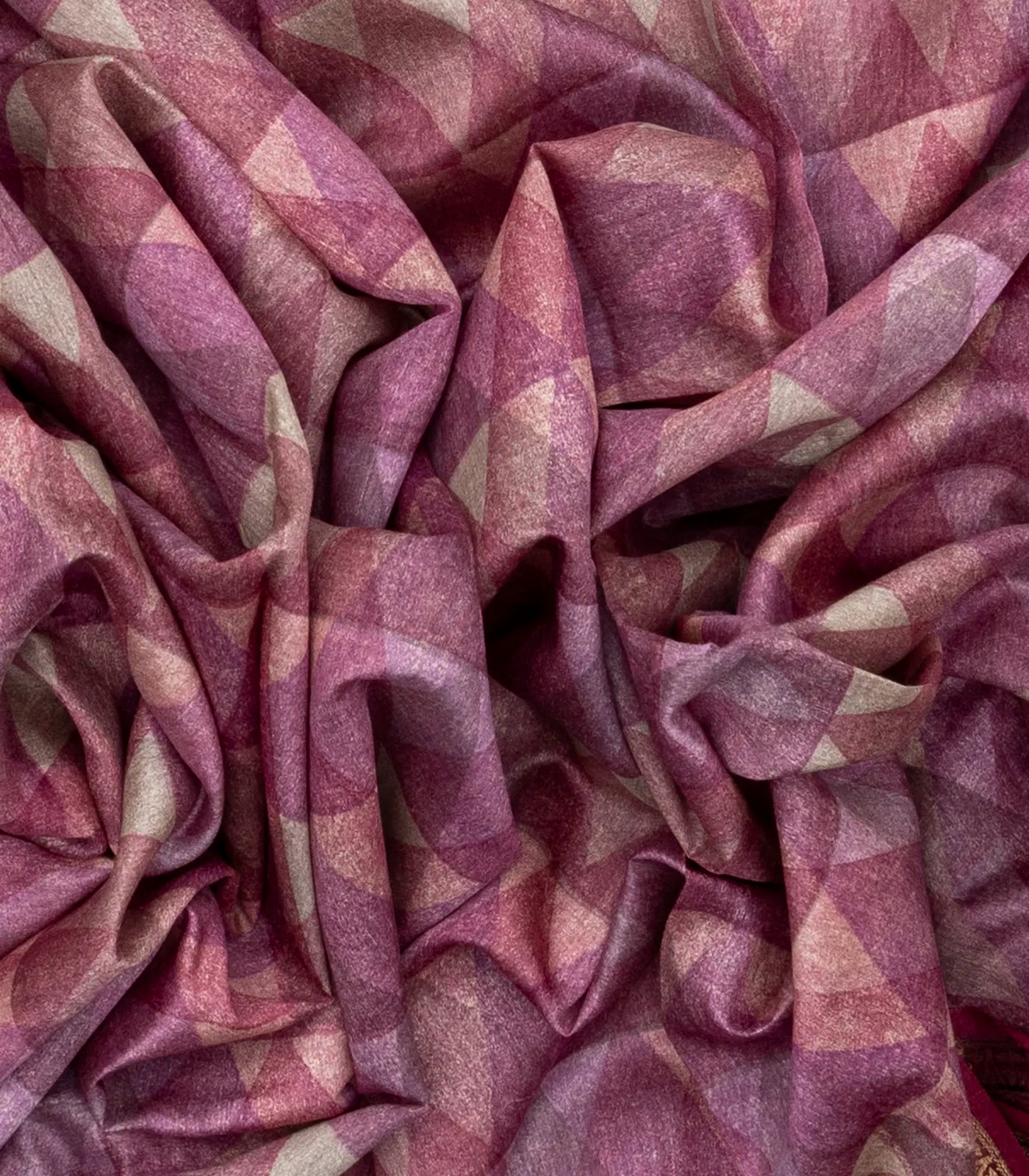 Lavender Tussar Silk Saree Is Printed With Triangle Motifs