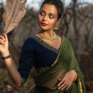 Deep blue Shona