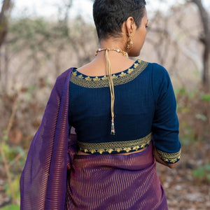 Deep blue Shona