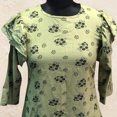 Delightful Green Colored Casual Printed Cotton Top
