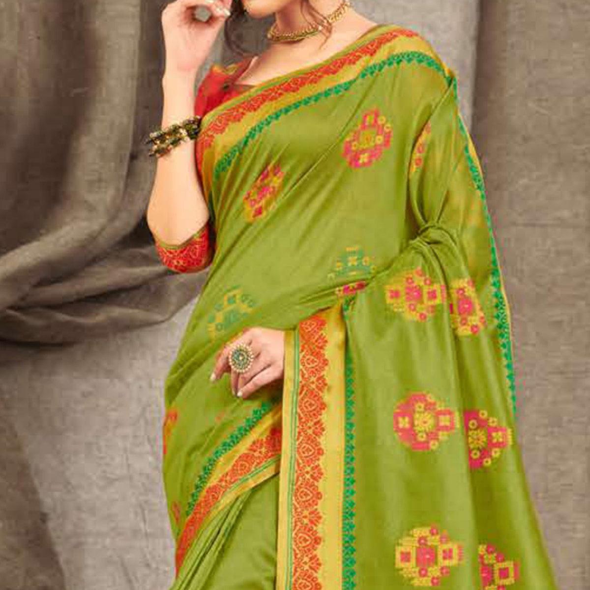 Delightful Green Colored Festive Wear Woven Cotton Handloom Saree