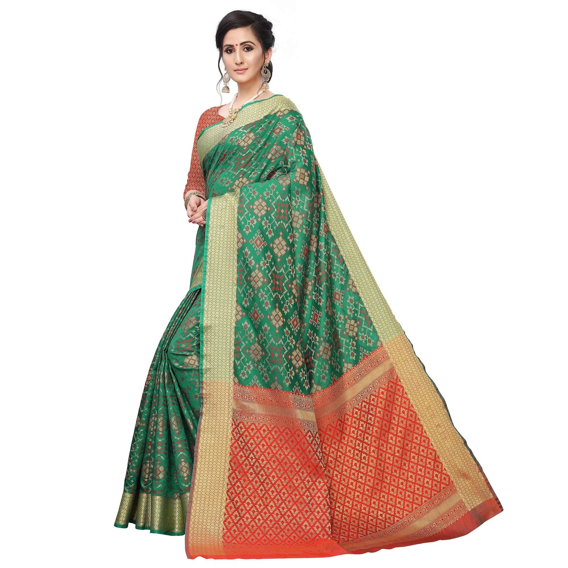 Delightful Green Colored Festive Wear Woven Kanjivaram Silk Saree