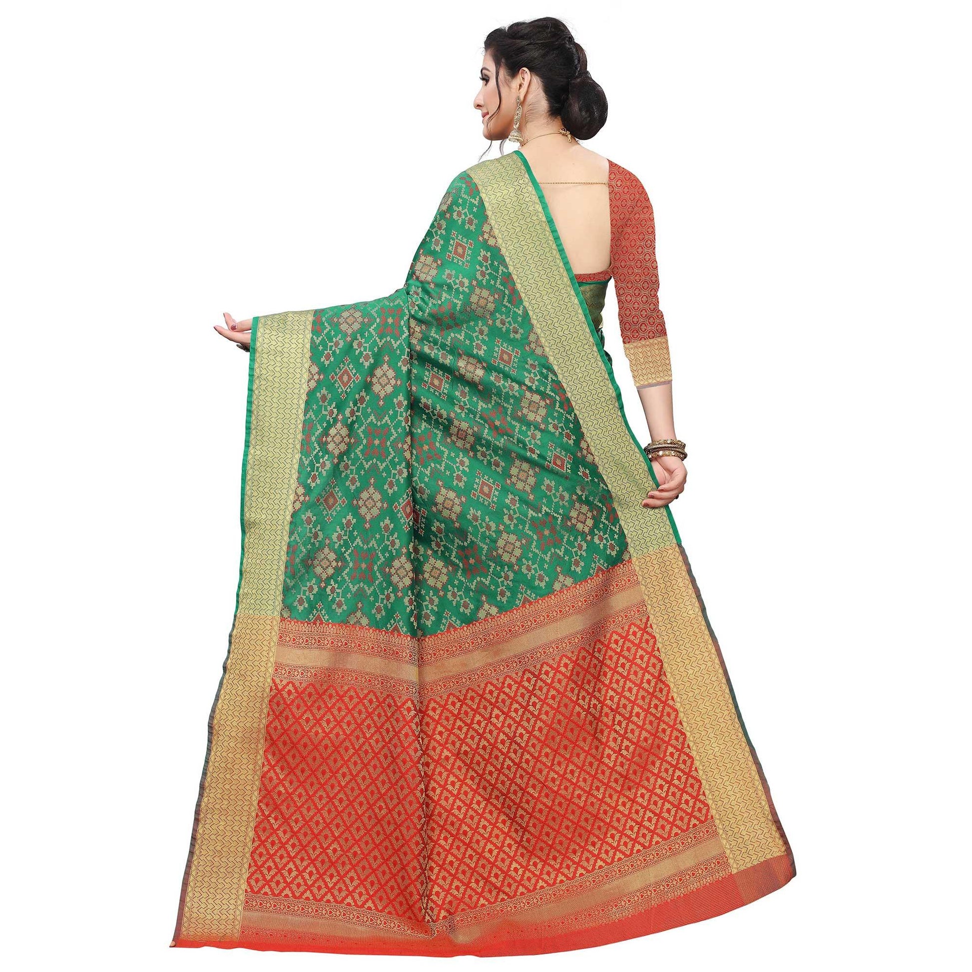 Delightful Green Colored Festive Wear Woven Kanjivaram Silk Saree