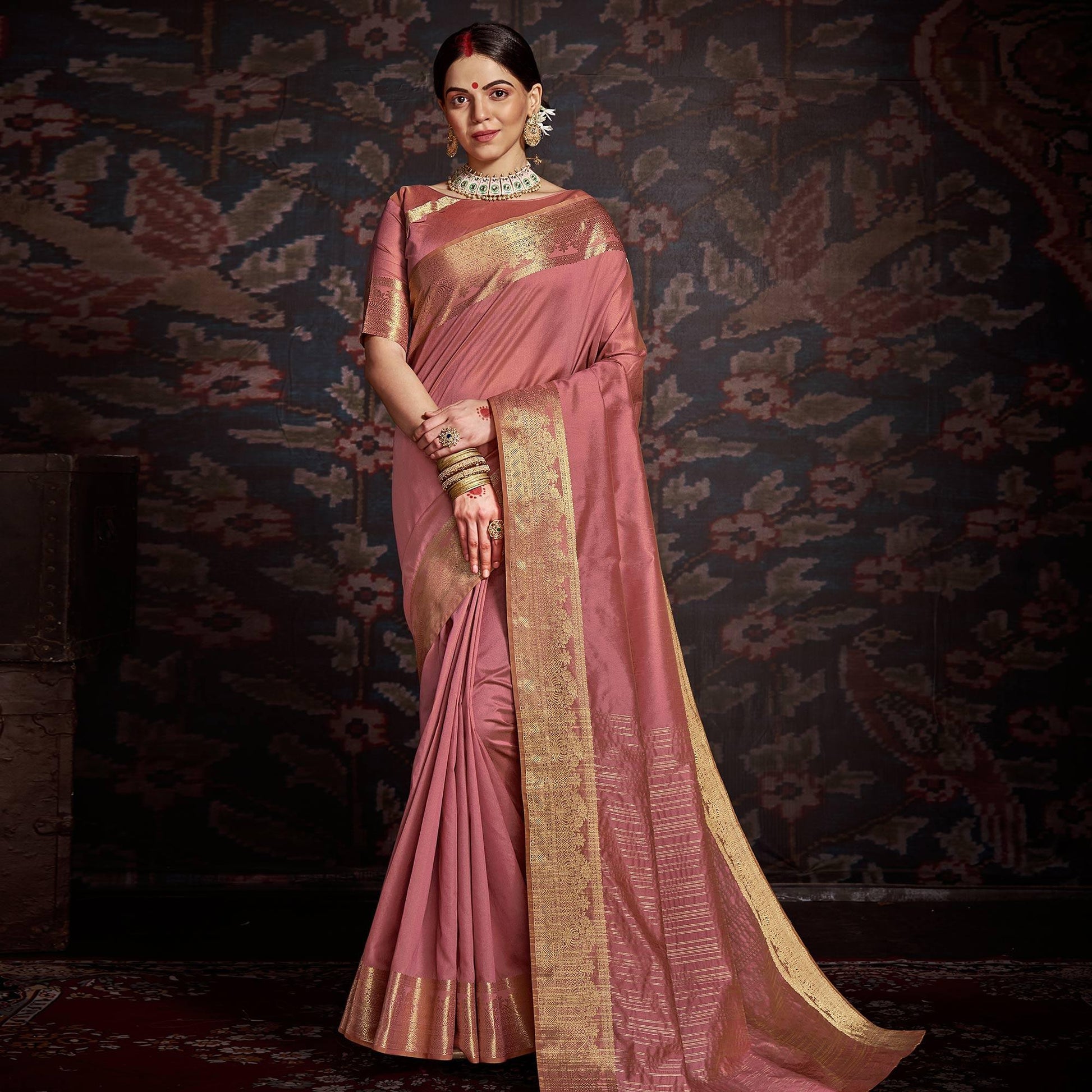 Delightful Mauve Colored Festive Wear Woven Silk Saree