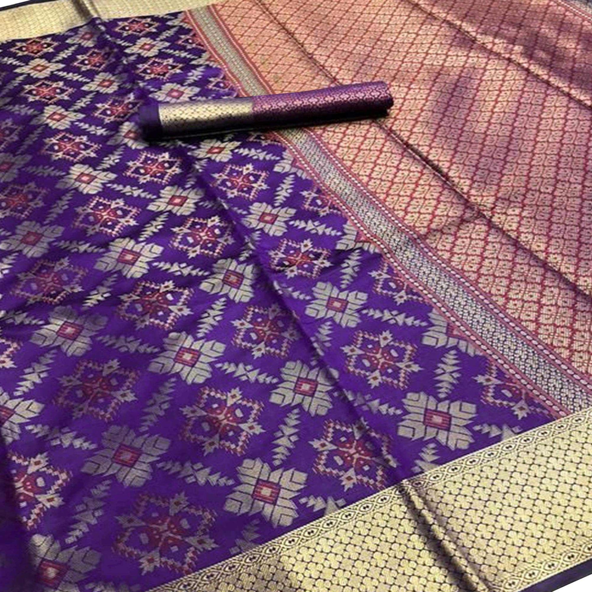 Delightful Purple Colored Festive Wear Woven Silk Saree
