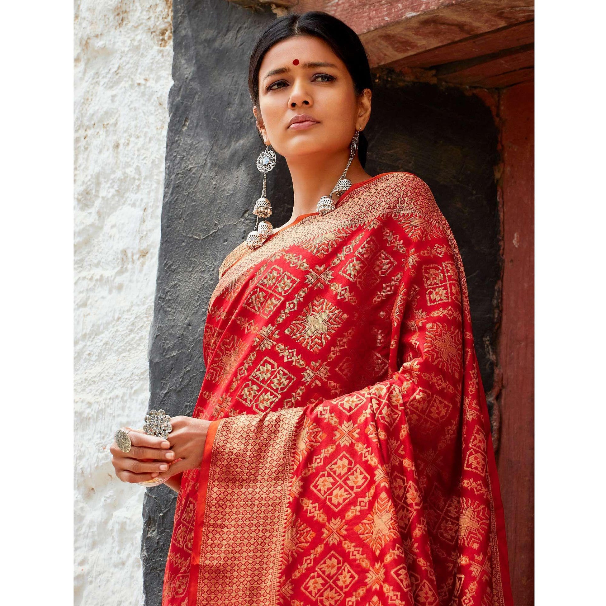 Delightful Red Colored Festive Wear Woven Silk Saree