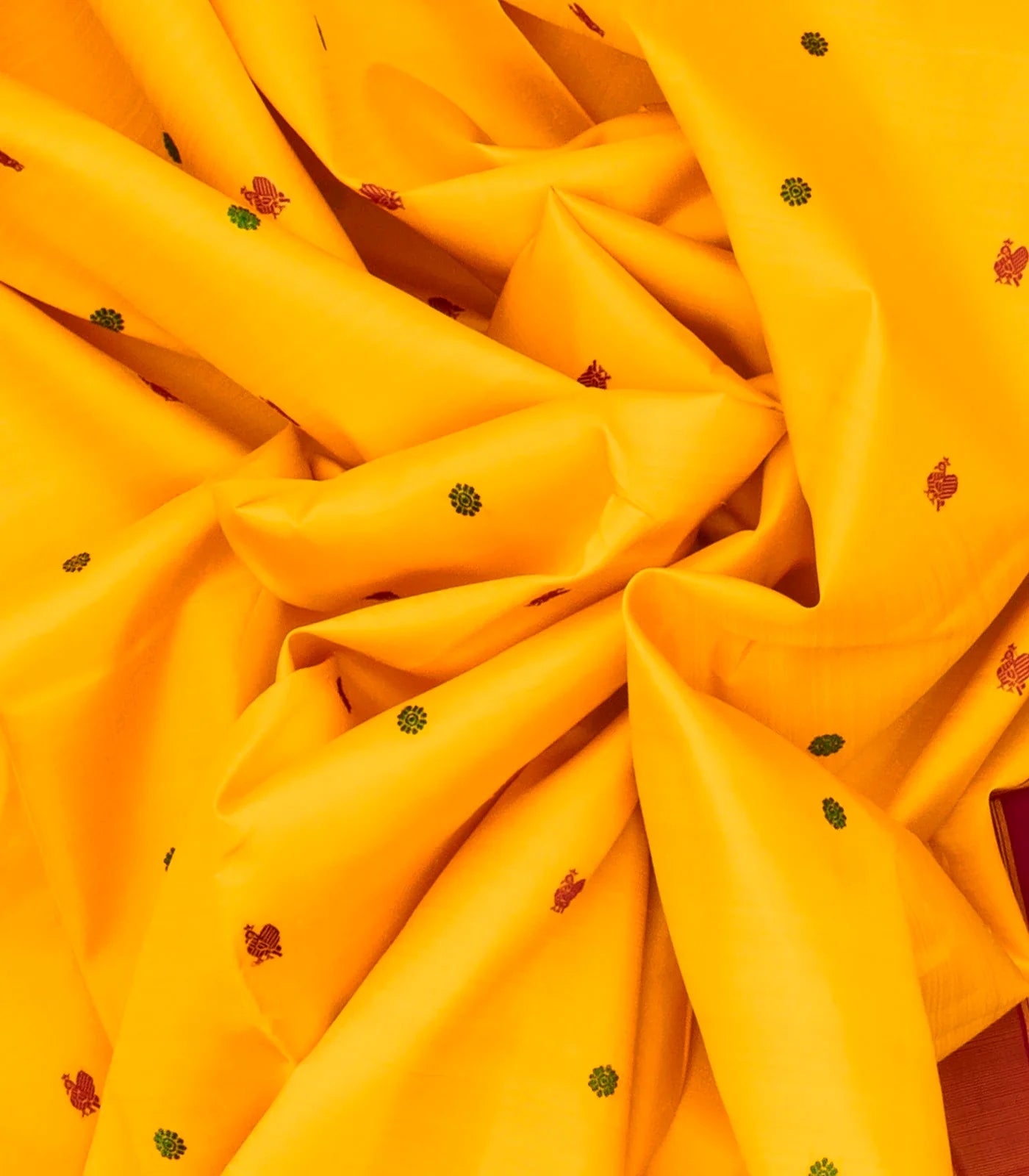 Mango Yellow Handloom Kanchipuram Korvai Silk Saree With Annam Chakaram Buttas