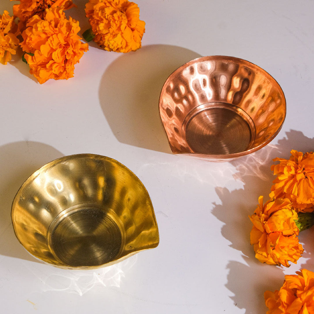 Brass Diya (set of 4 in gift box)