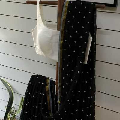 Dots and gold streak