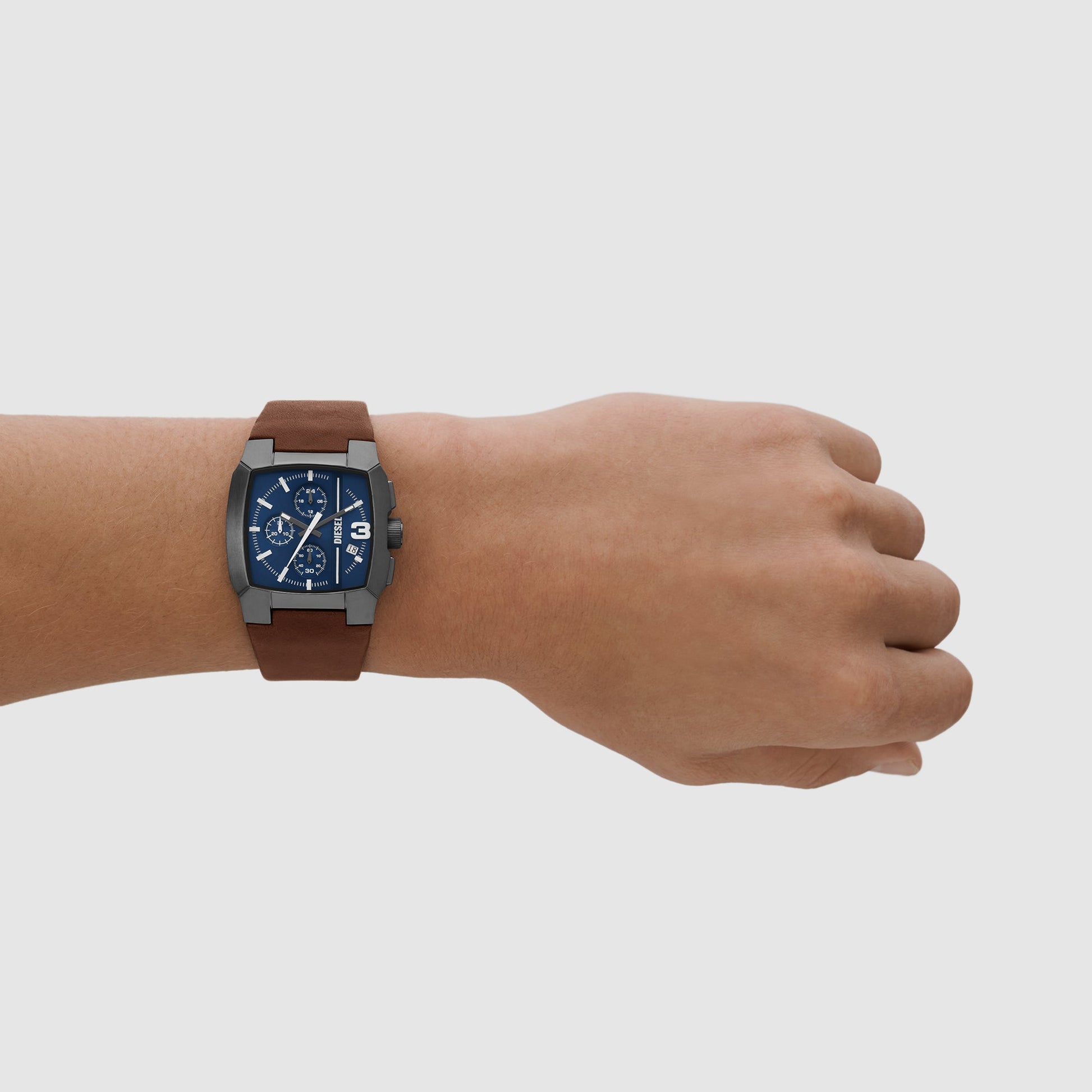 Cliffhanger Men Quartz Blue Dial Chronograph Leather Watch DZ4641