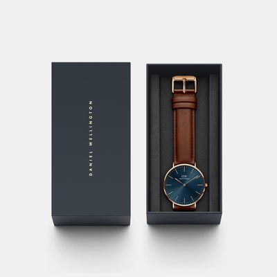 Classic Men Quartz Blue Dial Analog Leather Watch DW00100626K