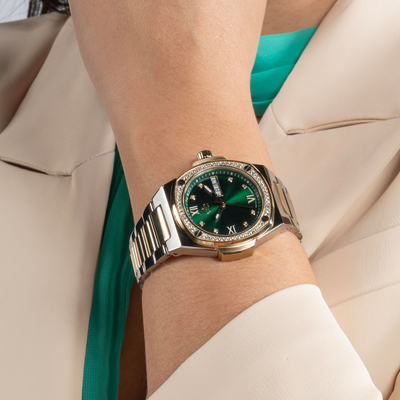 Coussin Shape Women Quartz Green Dial Analog Stainless Steel Watch Y98010L9MF