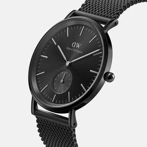 Classic Men Quartz Black Dial Analog Stainless Steel Watch DW00100714K