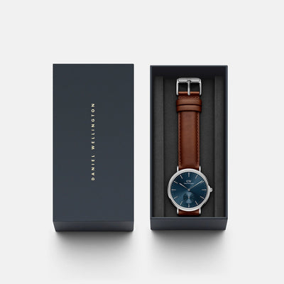 Classic Men Quartz Blue Dial Analog Leather Watch DW00100709K