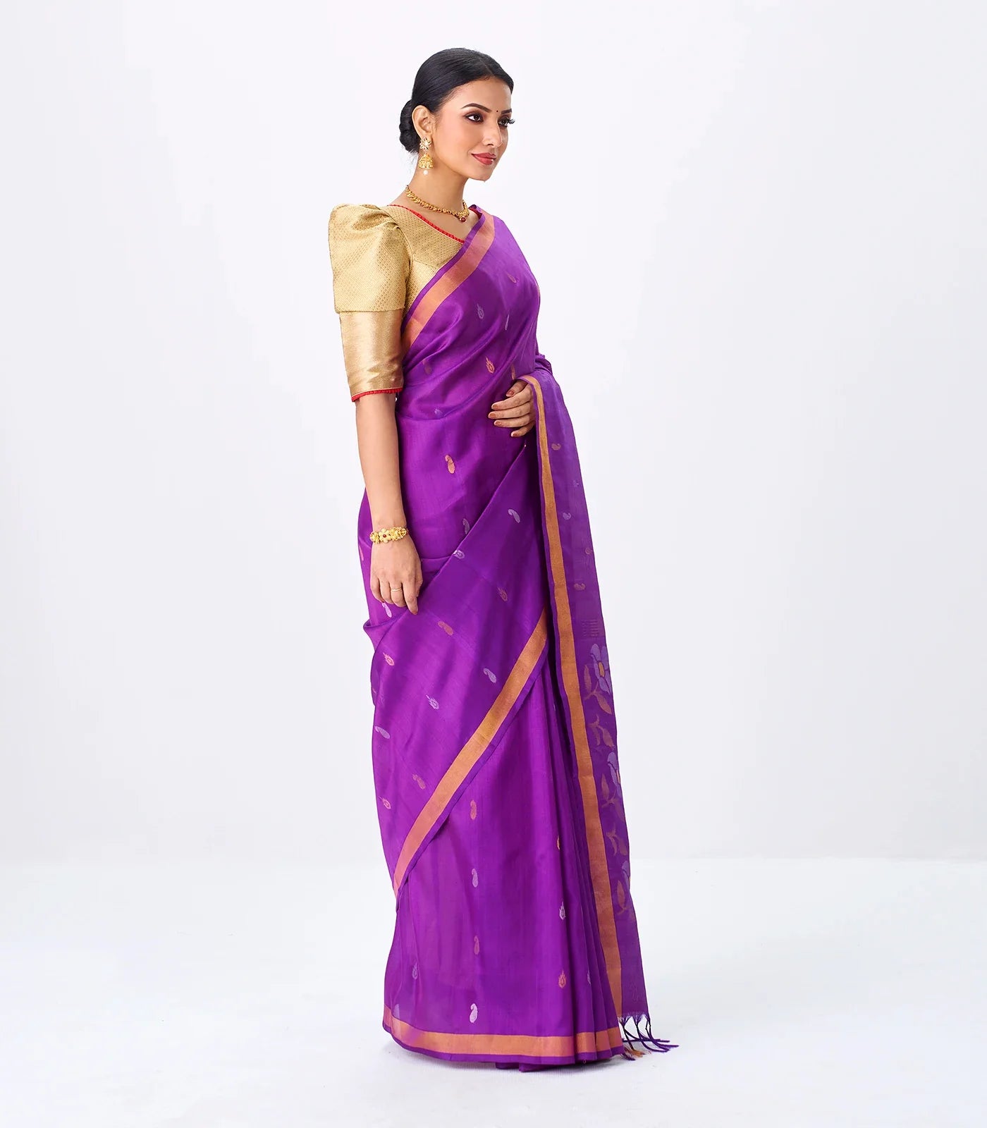 Purple Handloom Uppada Silk Saree With Zari Buttas