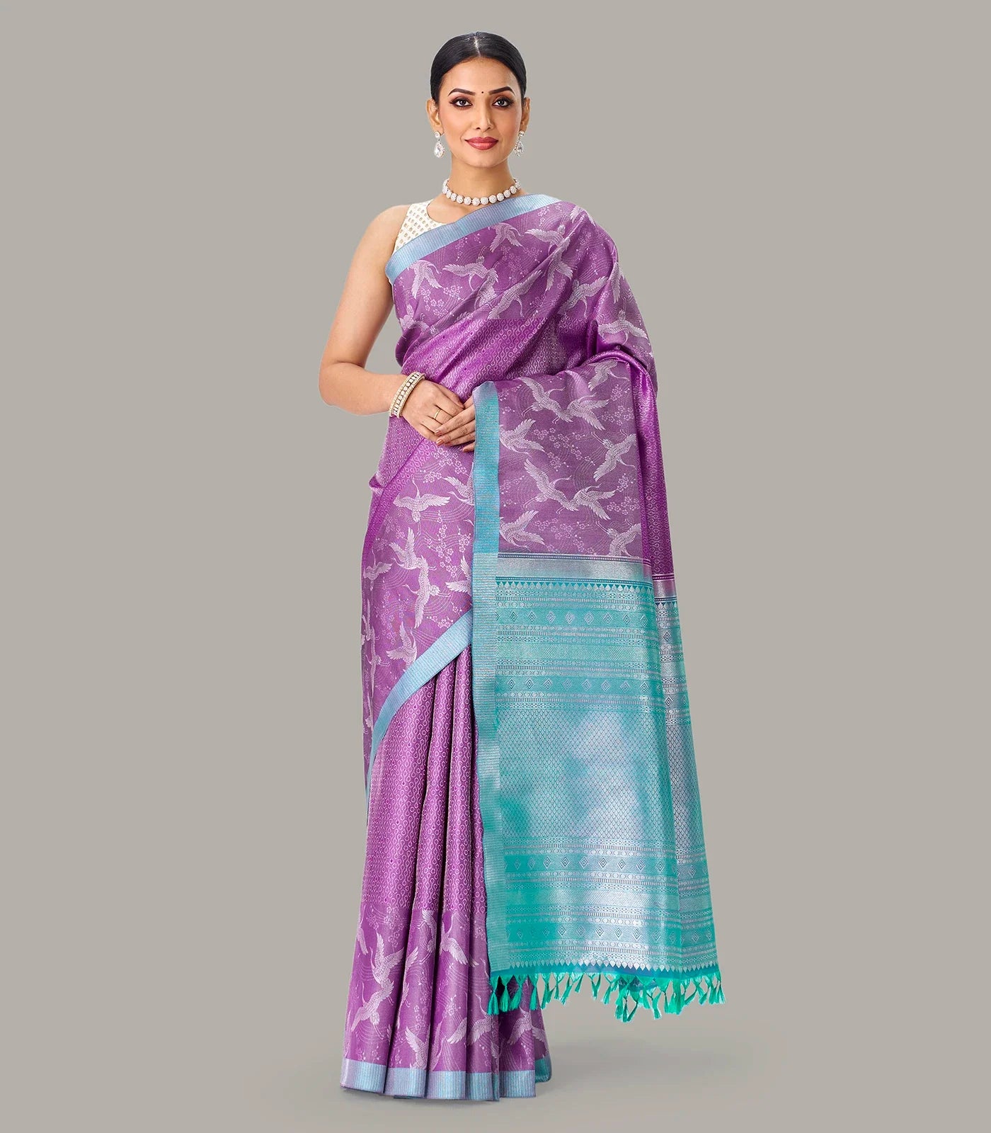 Lilac Handloom Kanchipuram Silk Saree With Bird Motifs