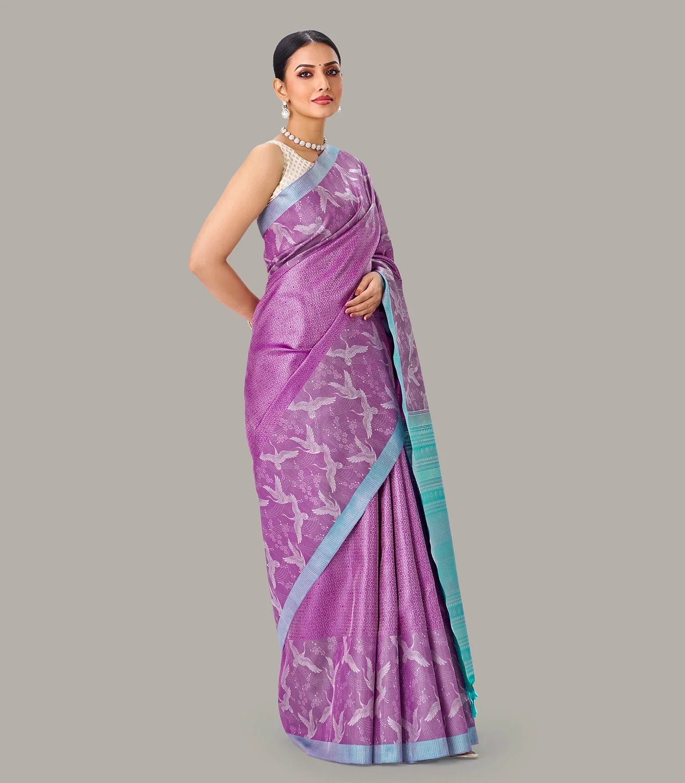 Lilac Handloom Kanchipuram Silk Saree With Bird Motifs