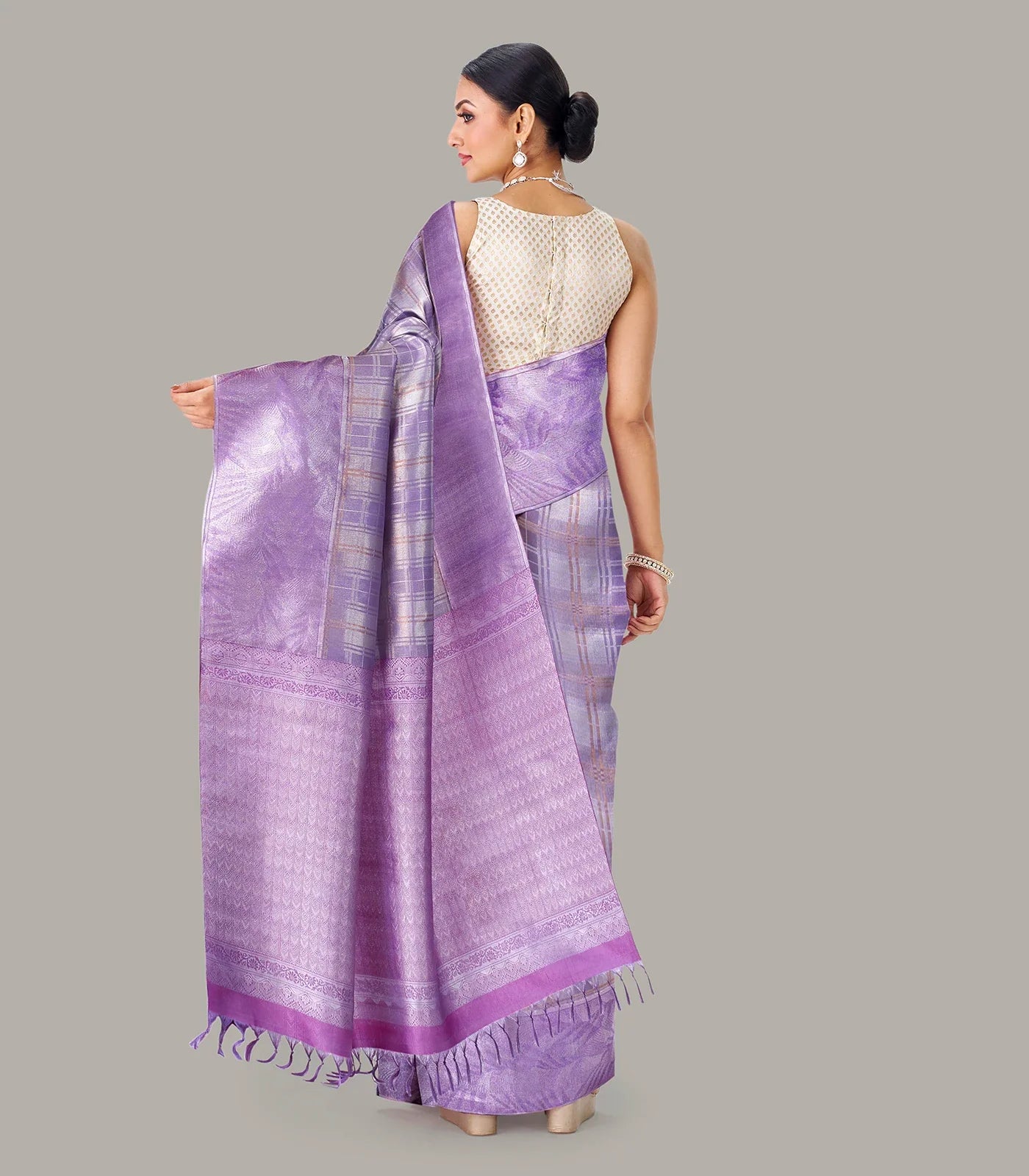 Lavender Handloom Kanchipuram Silk Saree With Zari Checks