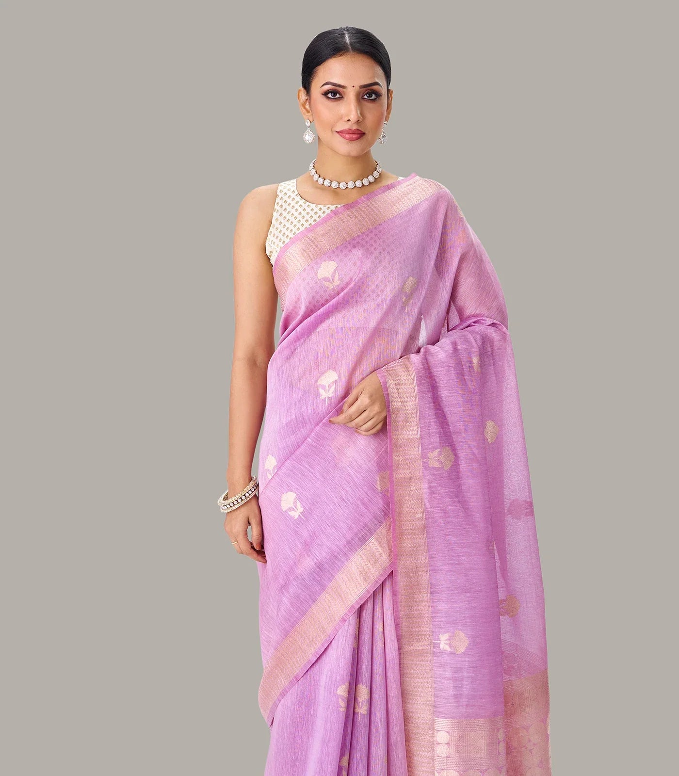 Lavender Handloom Linen Saree With Floral Buttas