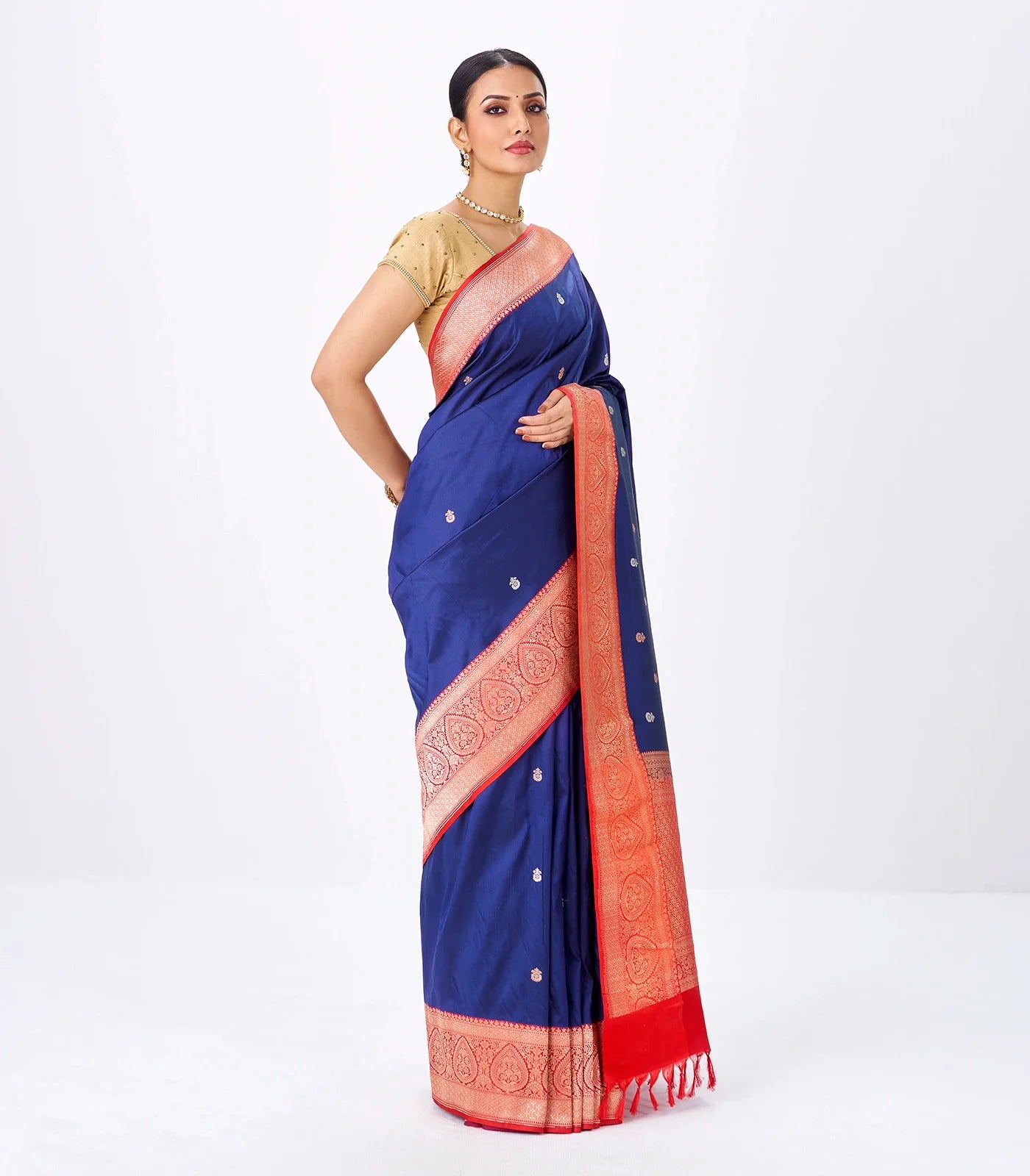 Navy Blue Handloom Banarasi Silk Saree With Flower Buttas