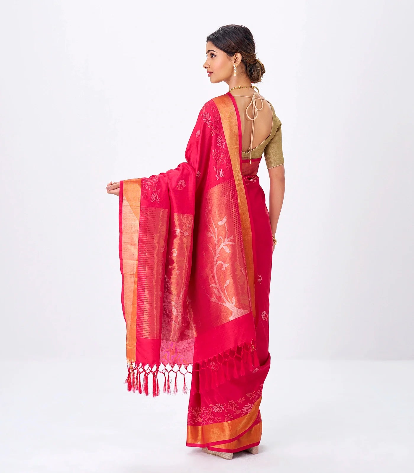 Red Handloom Uppada Silk Saree With Peacock Zari Buttas