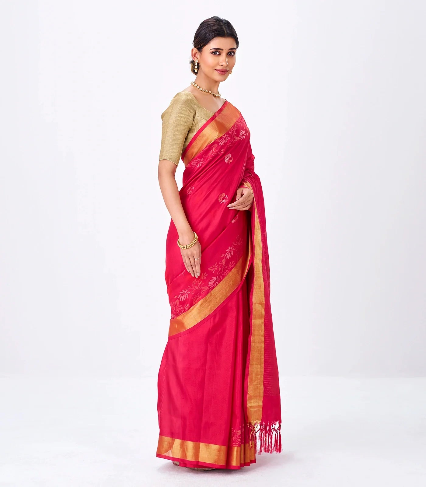 Red Handloom Uppada Silk Saree With Peacock Zari Buttas