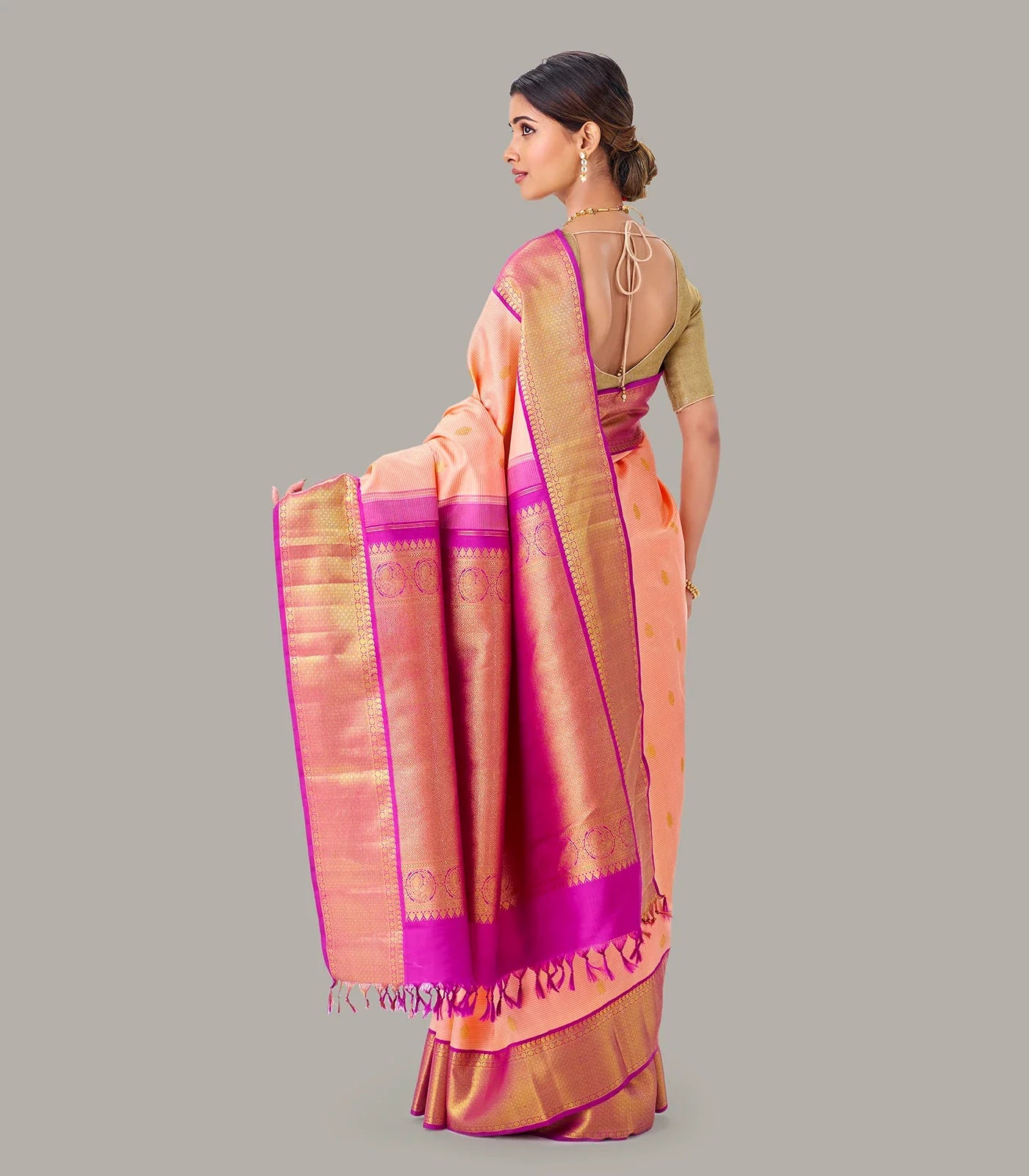 Light Peach Handloom Kanchipuram Korvai Silk Saree With Zari Buttas