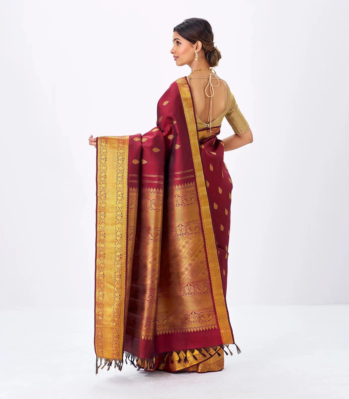 Crimson Handloom Kanchipuram Silk Saree With Floral Zari Buttas