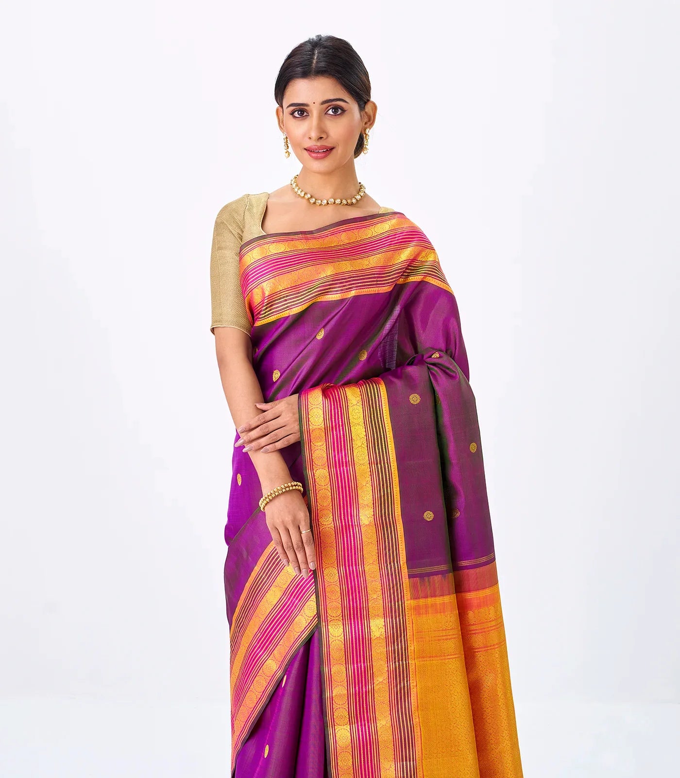 Magenta Handloom Kanchipuram Silk Saree With Zari Buttas
