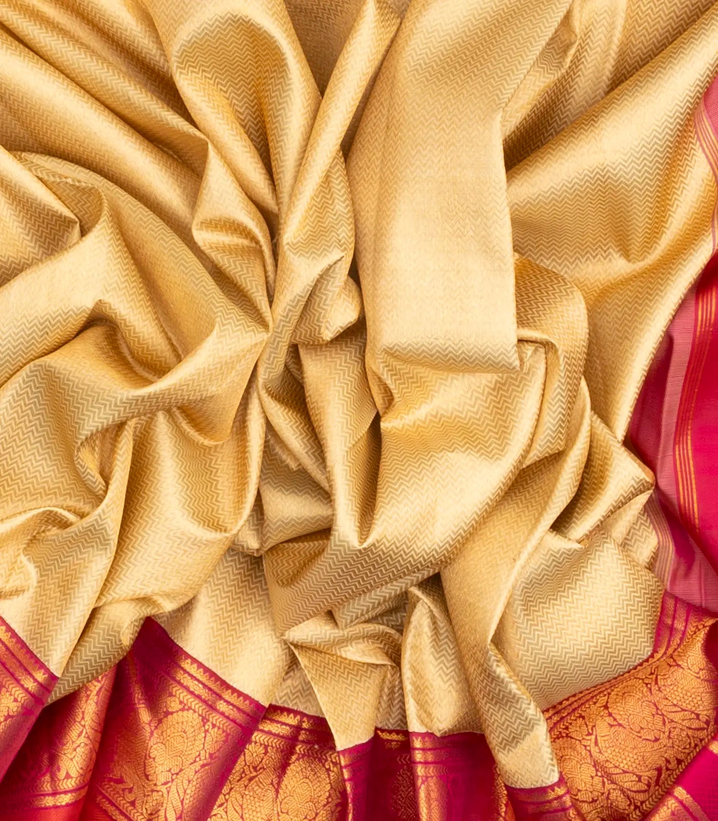 Cream Handloom Kanchipuram Korvai Silk Saree With Chevron Stripes