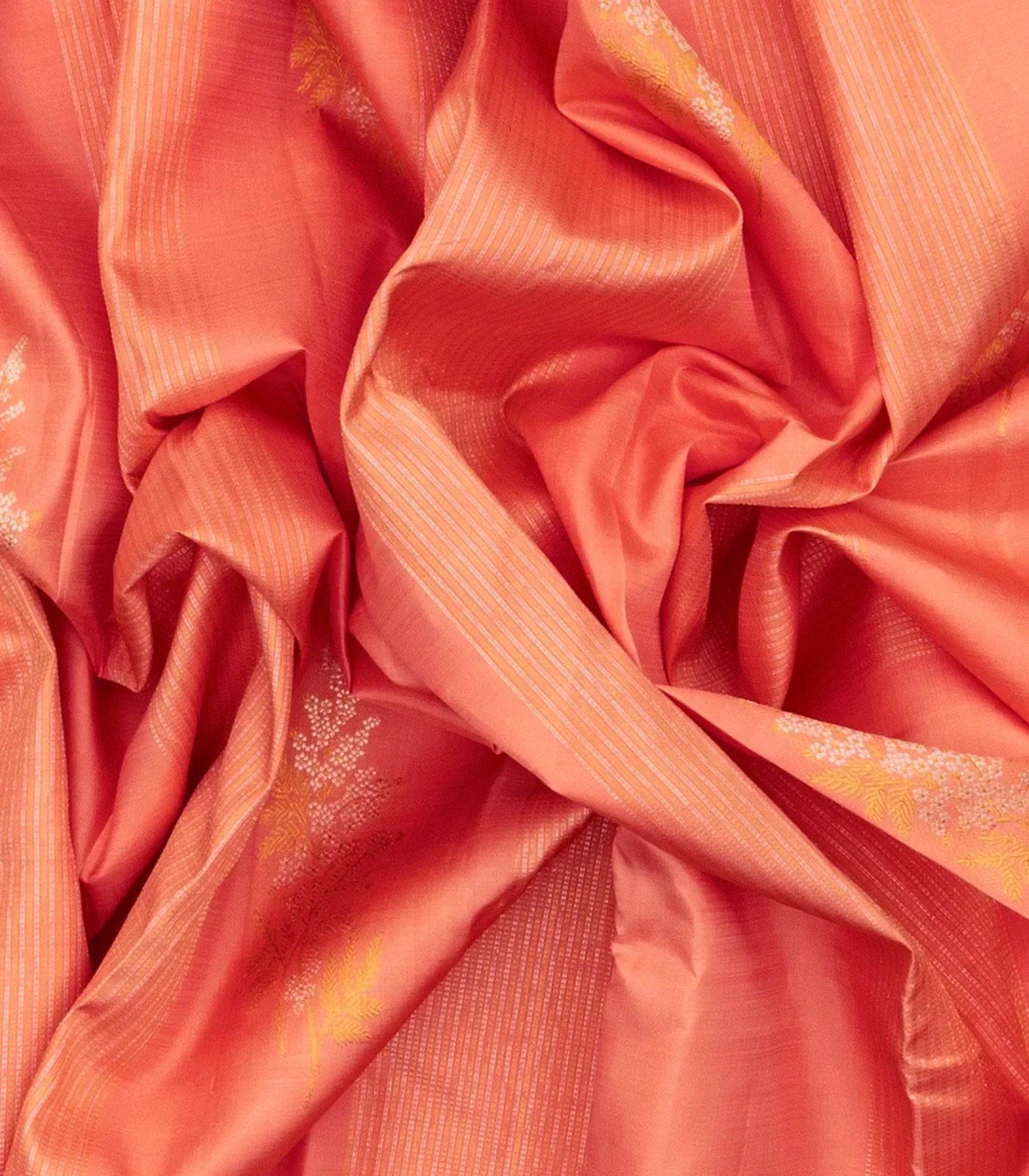 Peach Handloom Kanchipuram Silk Saree With Floral Motifs