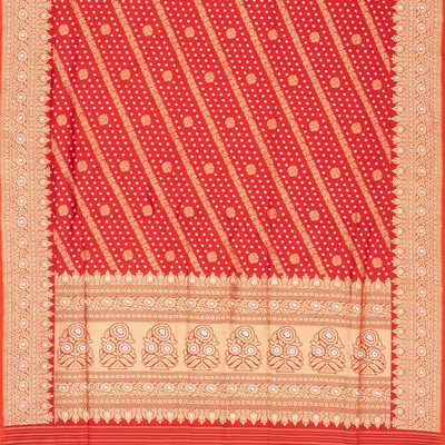 Red Handwoven Banarasi Silk Saree With Diagonal Floral Motifs
