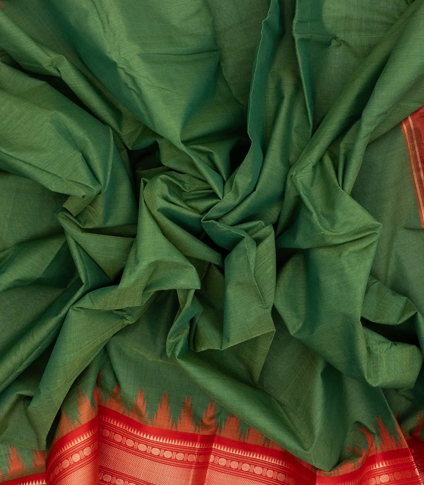 Leafy Green Handloom Korvai Kanchi Cotton Saree With Contrast Border