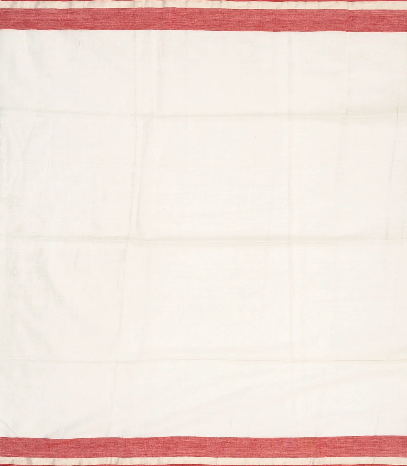 Off White Handloom Bengal Cotton Saree And Floral Buttas