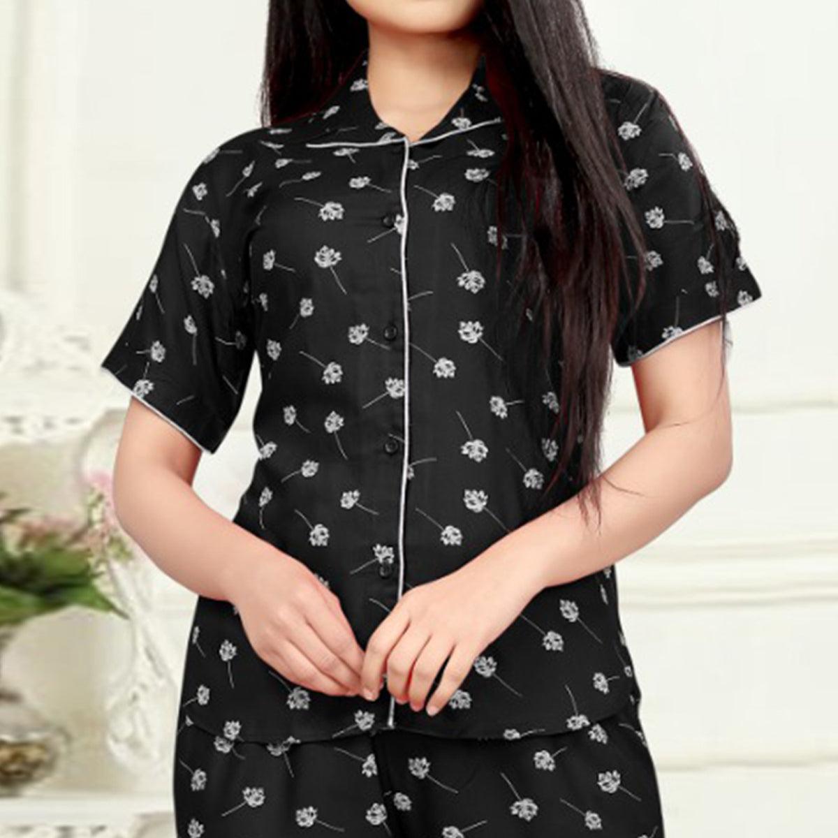 Elegant Black Colored Printed Cotton Rayon Night Suit