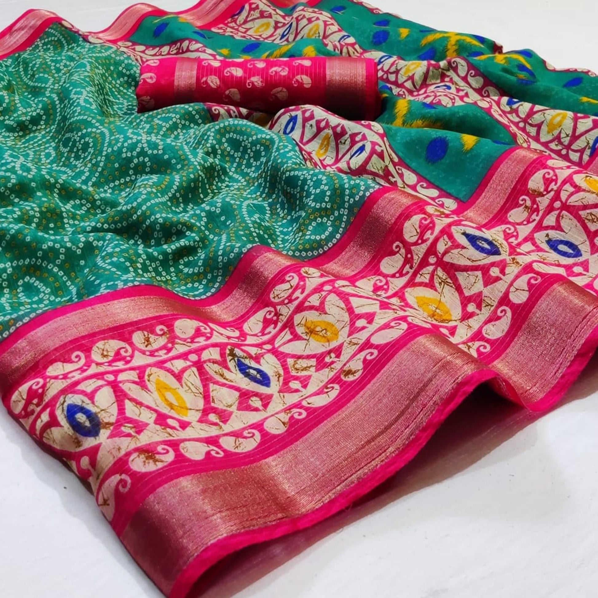Elegant Green Colored Casual Wear Printed Cotton Saree