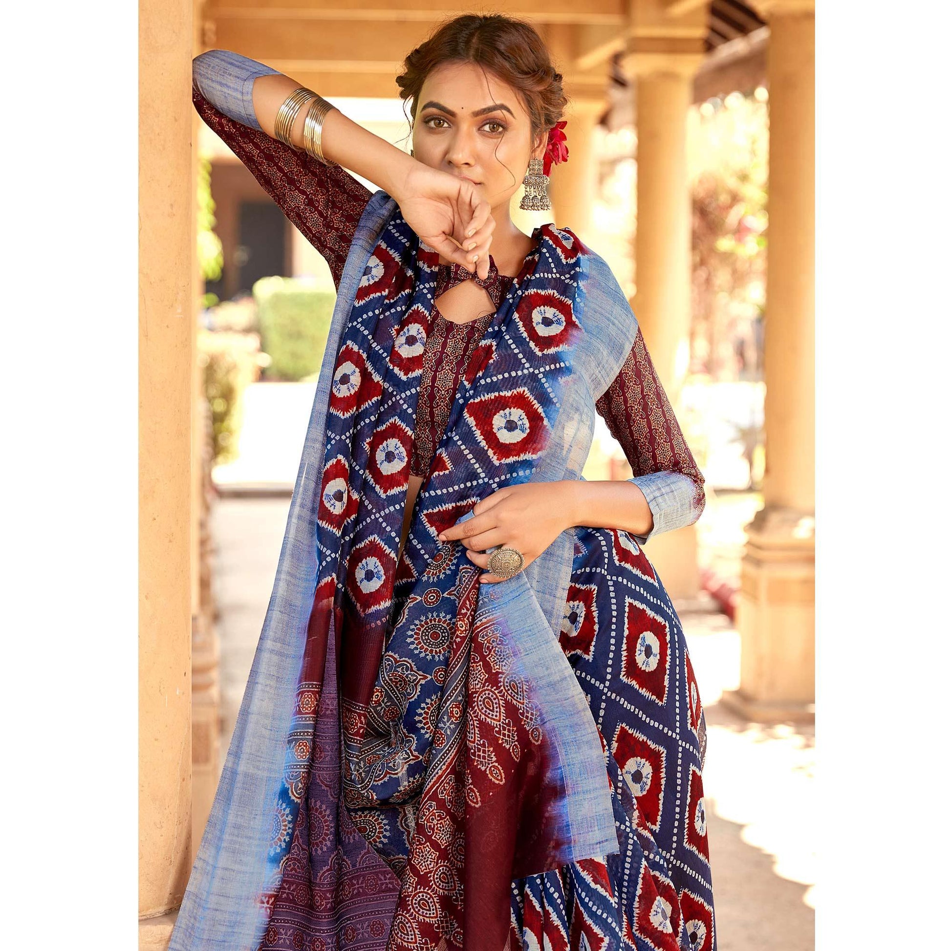 Elegant Navy Blue Colored Digital Printed Festive Wear Linen Designer Saree
