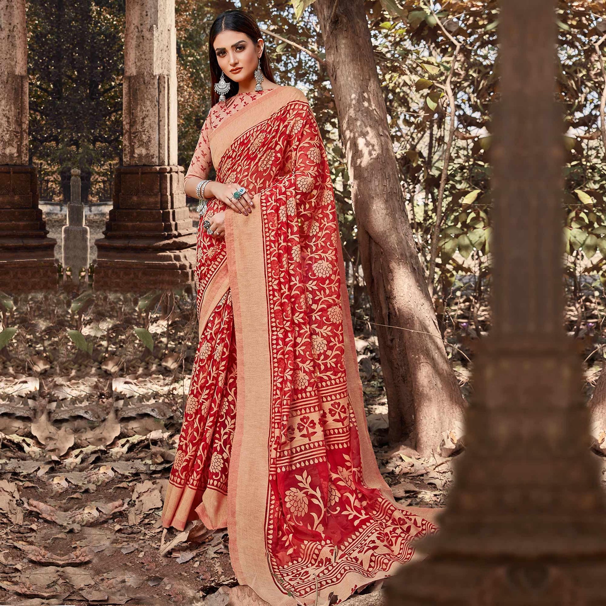 Elegant Red Colored Casual Wear Floral Printed Brasso Saree