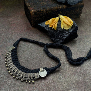 Eliza (Neckpiece)