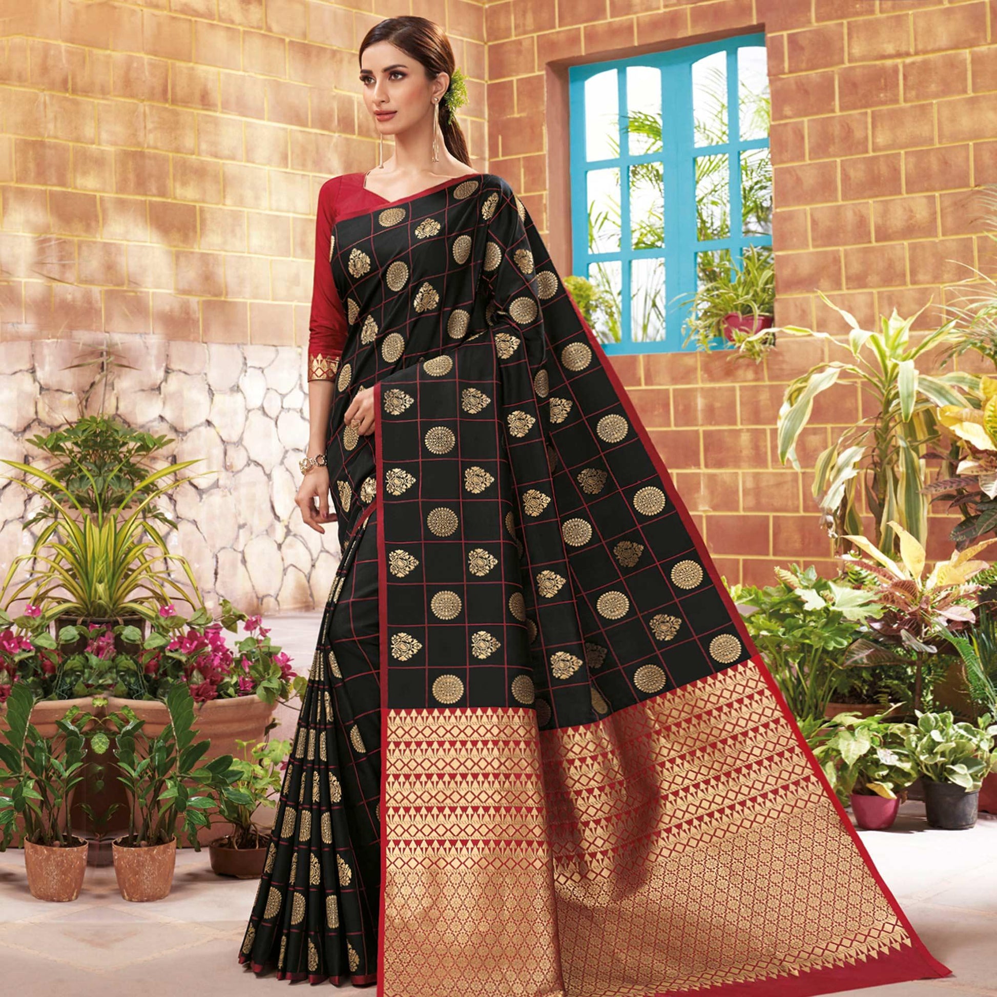 Energetic Black Colored Festive Wear Woven Silk Saree