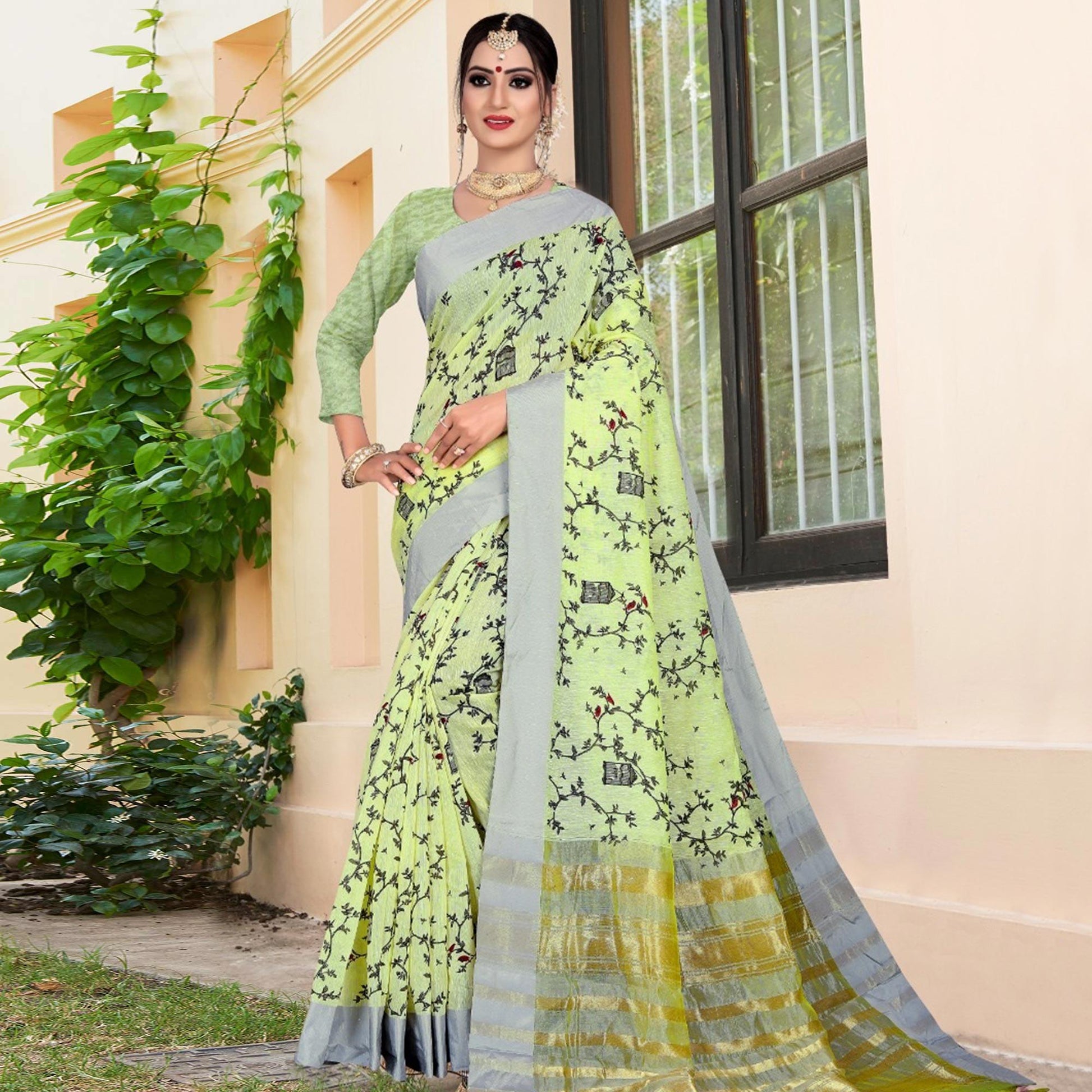 Energetic Light Green Colored Casual Printed-Woven Linen Saree With Tassels