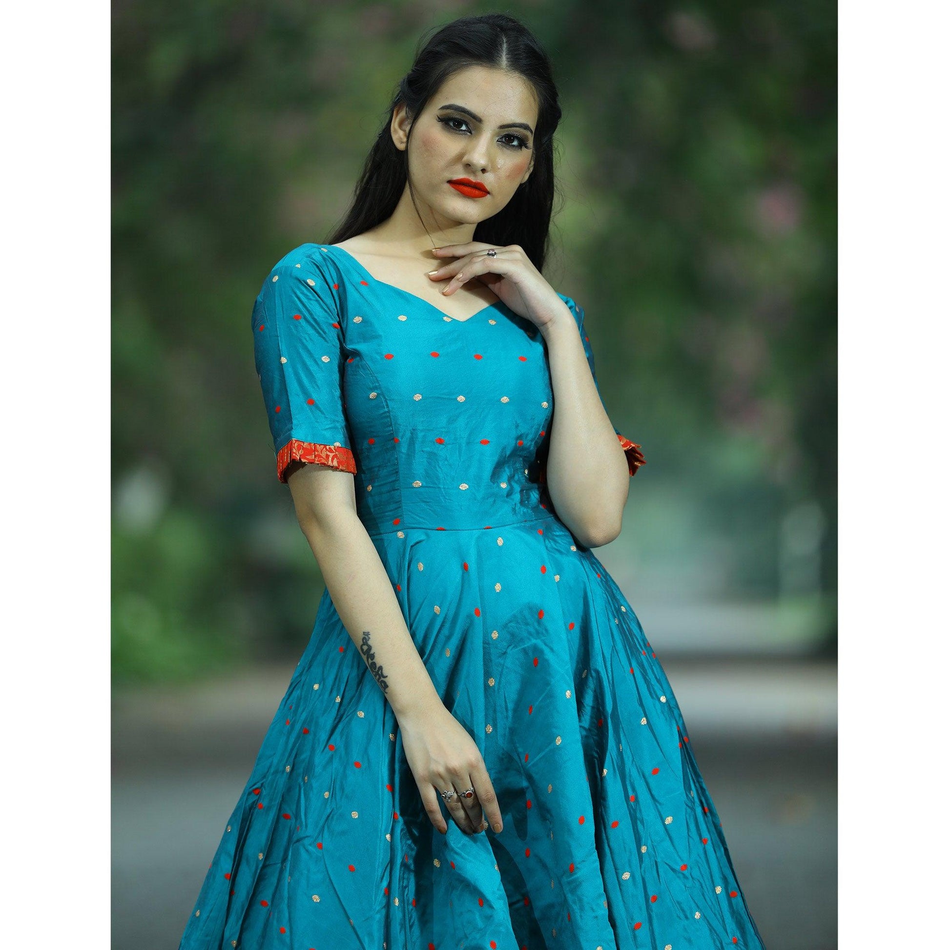 Energetic Teal Green Colored Partywear Tapetta Jacquard Gown