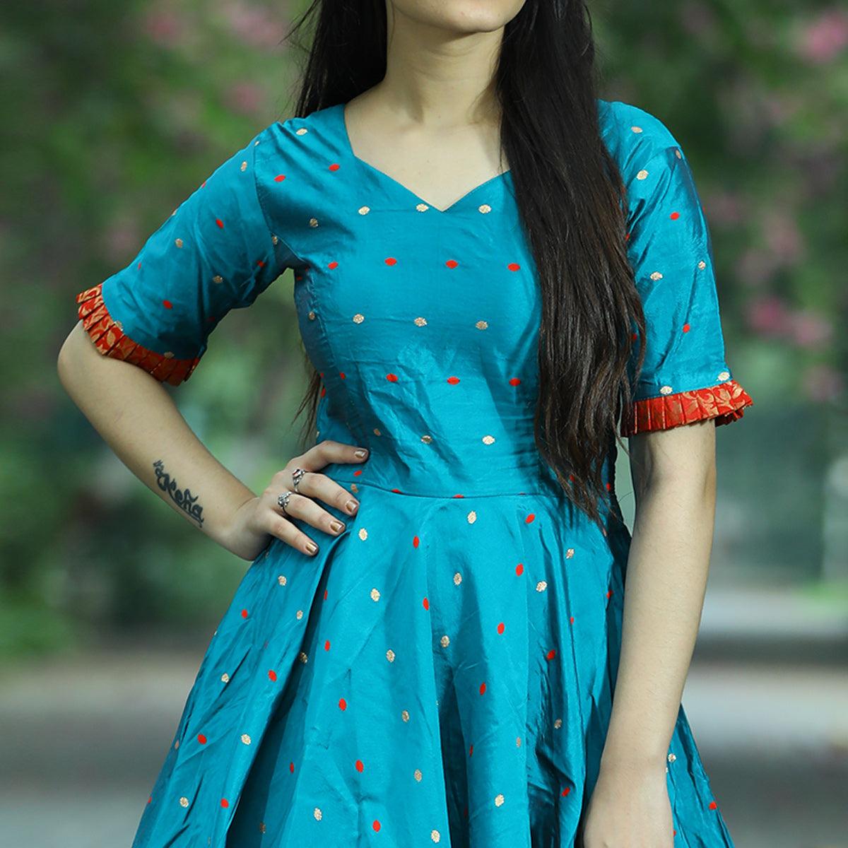 Energetic Teal Green Colored Partywear Tapetta Jacquard Gown