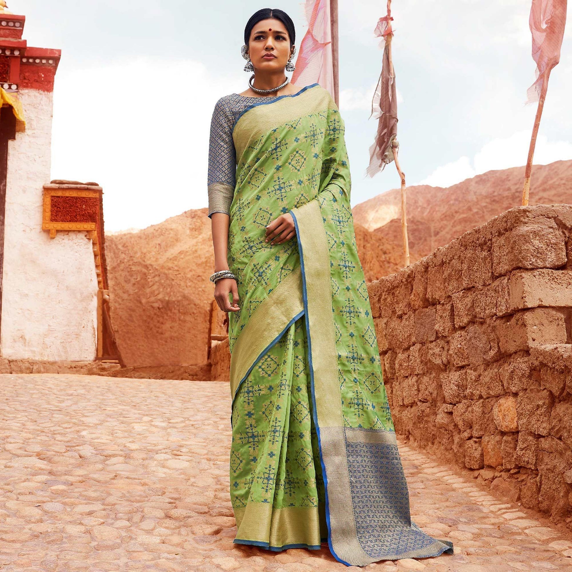 Engrossing Green Colored Festive Wear Woven Silk Saree