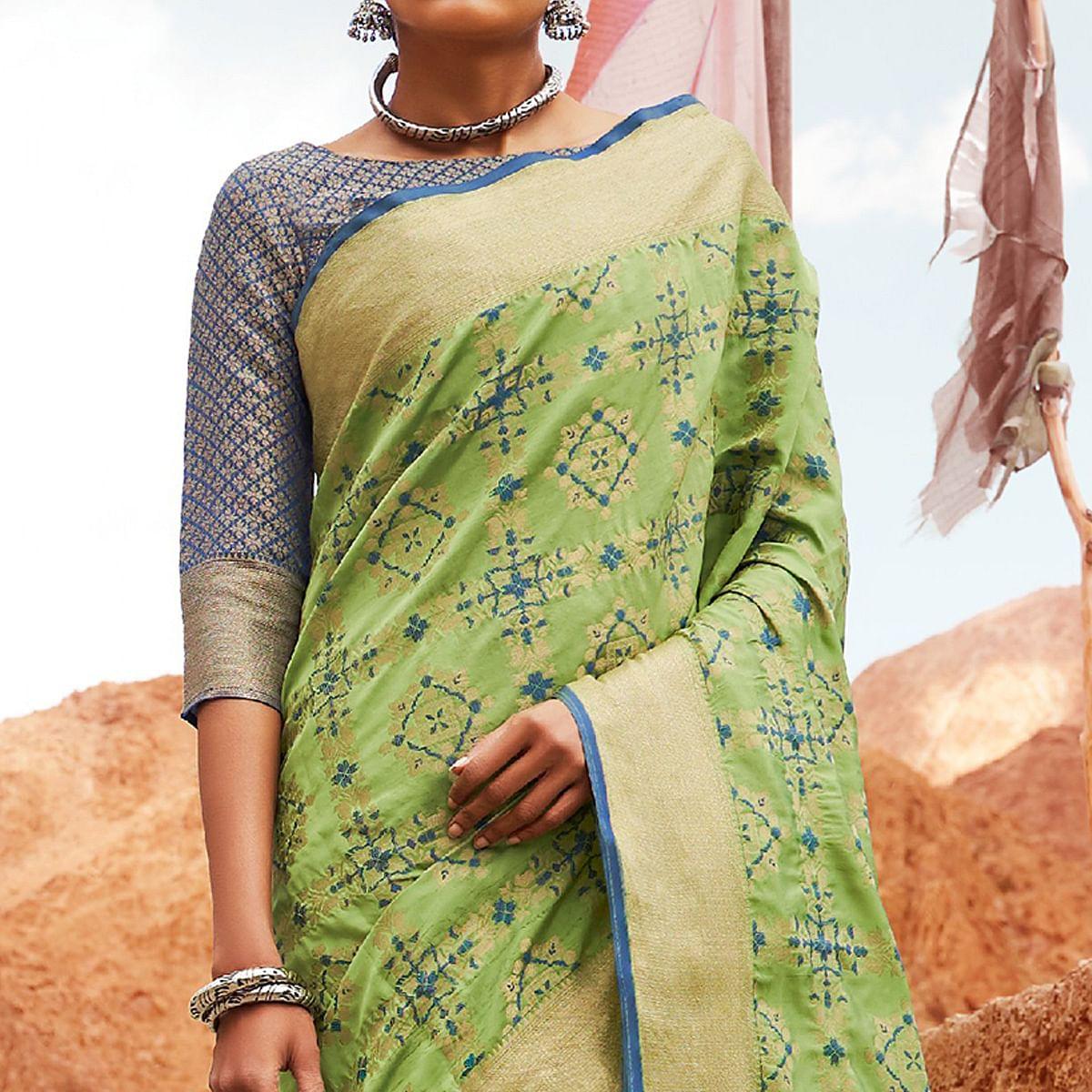 Engrossing Green Colored Festive Wear Woven Silk Saree